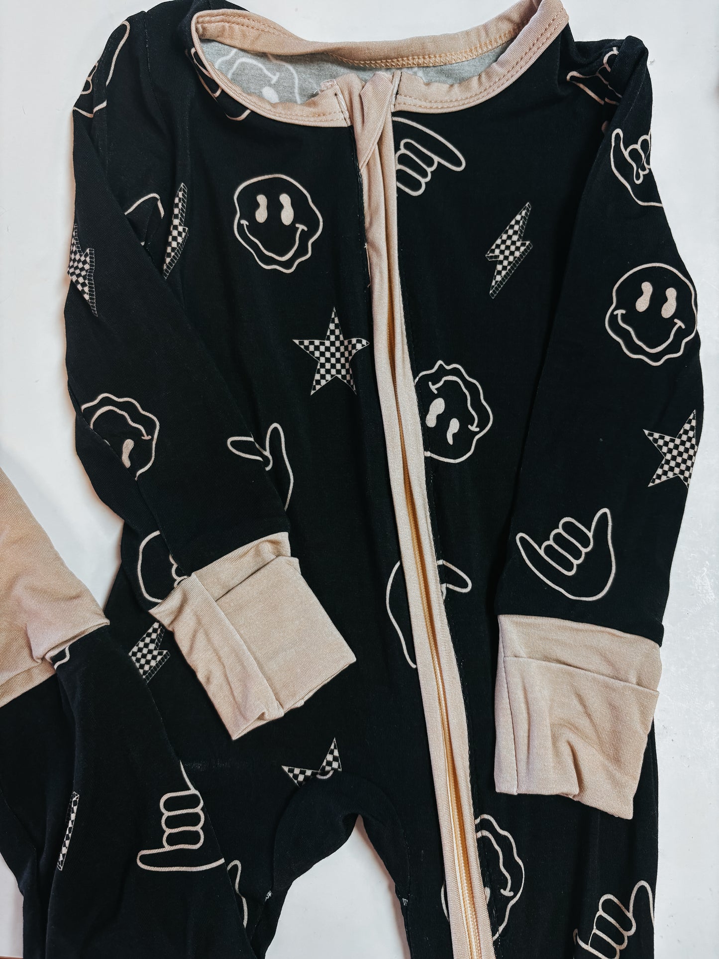 rad dude bamboo sleeper ⚡︎ ☻