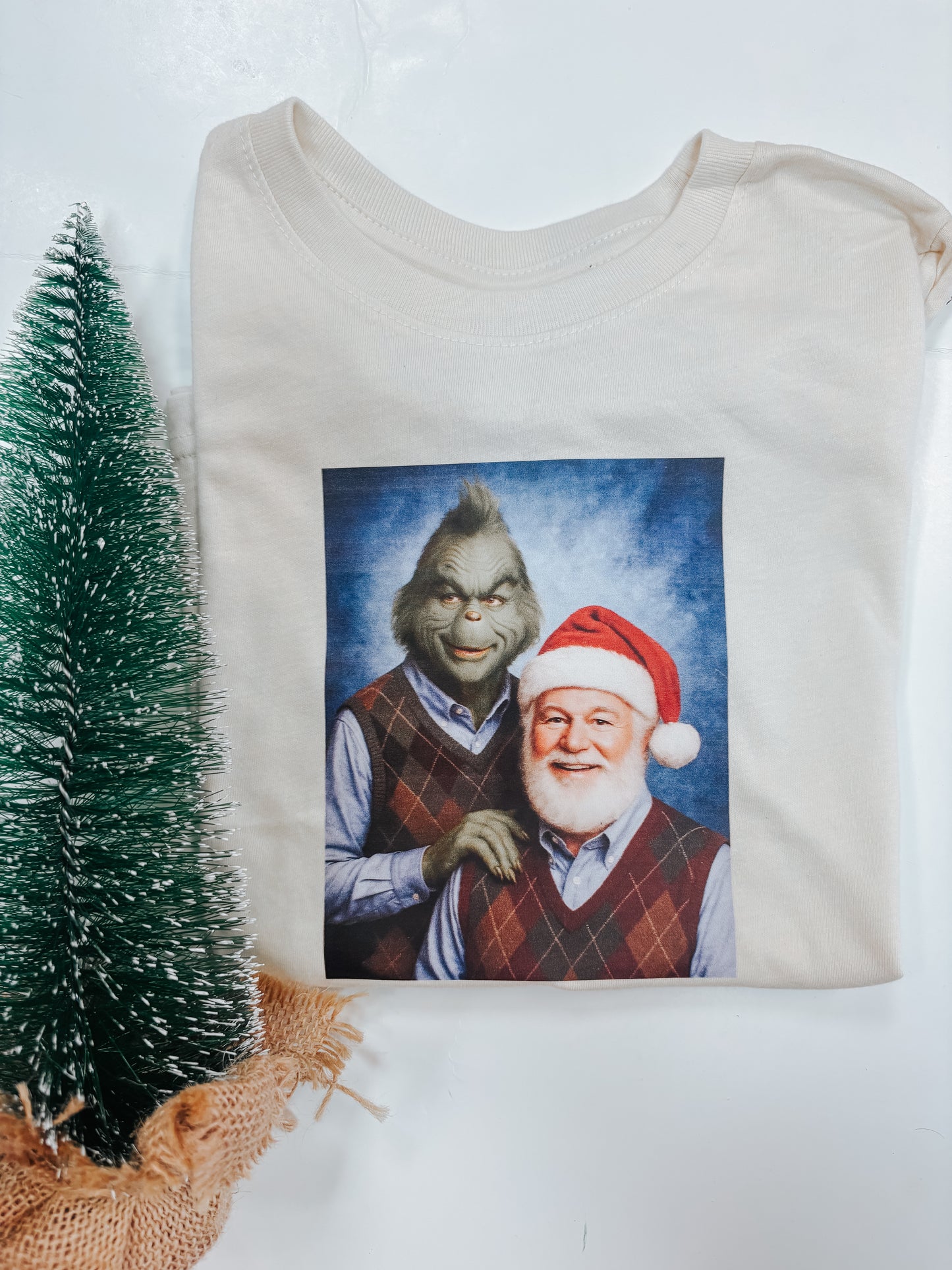 santa + green guy tee ⚡︎