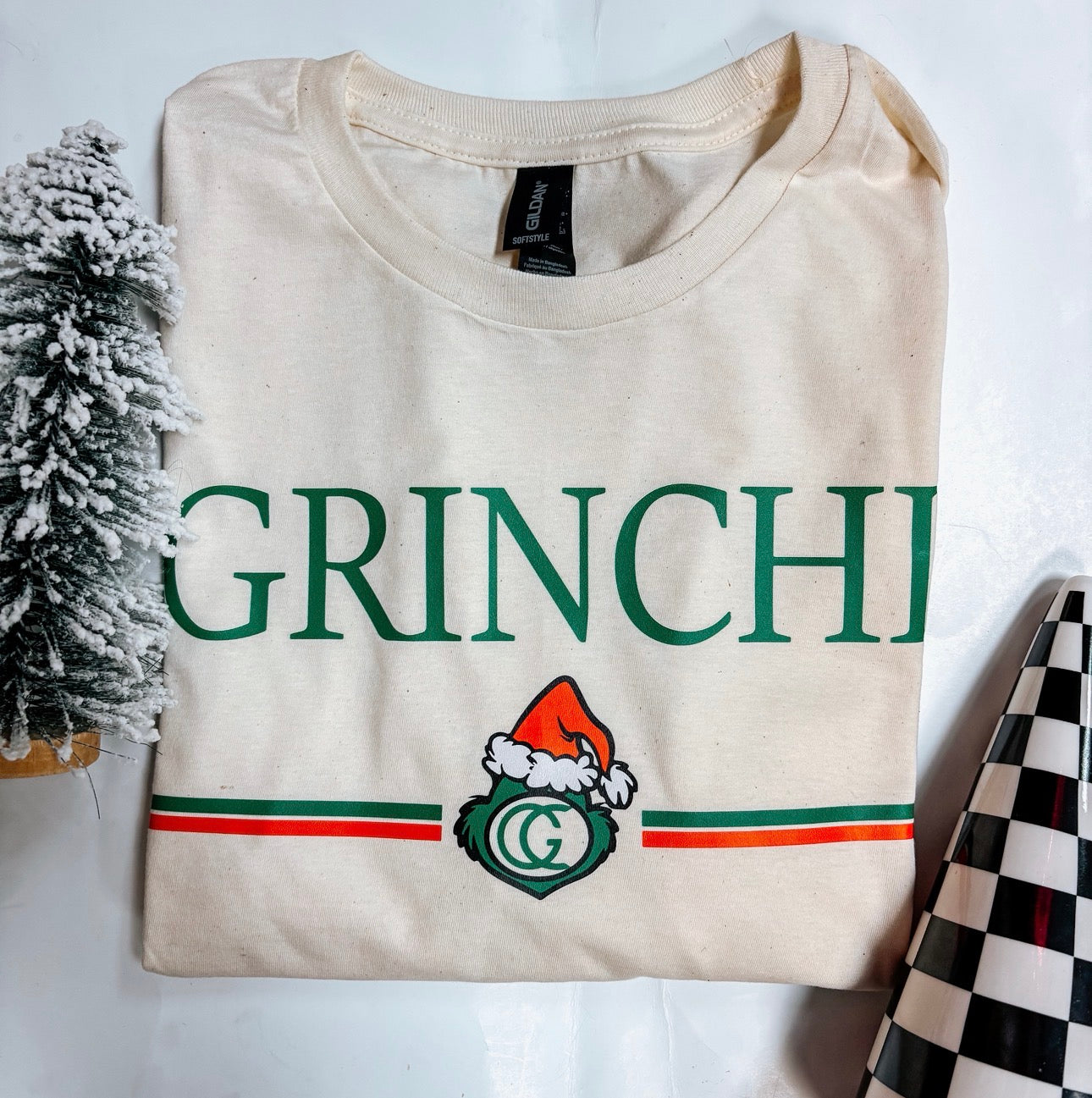 grinchi tee ✿