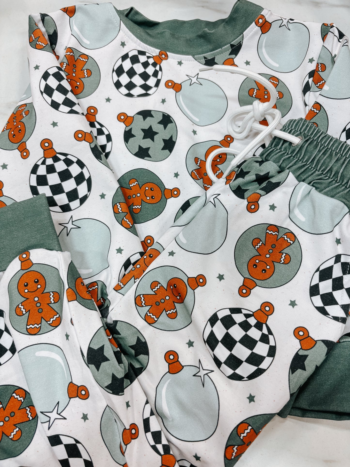 rad gingerbread man set ⚡︎