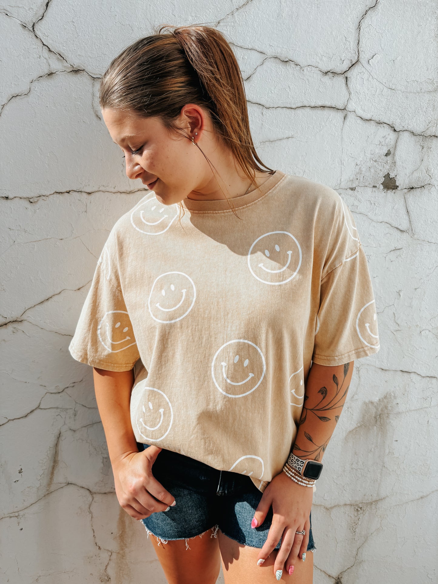 subtle smiley top ☻