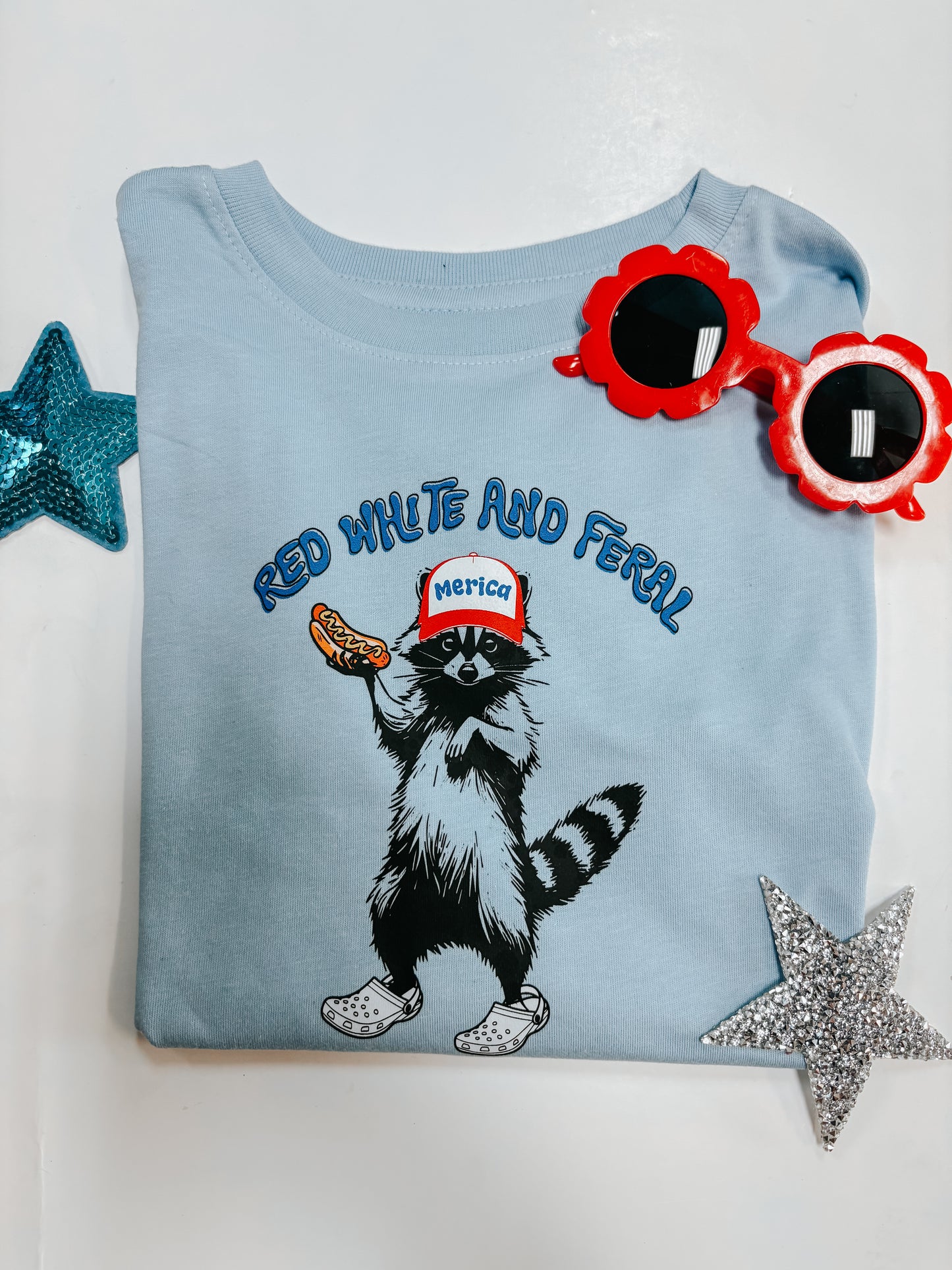 red, white , & feral tee ✿