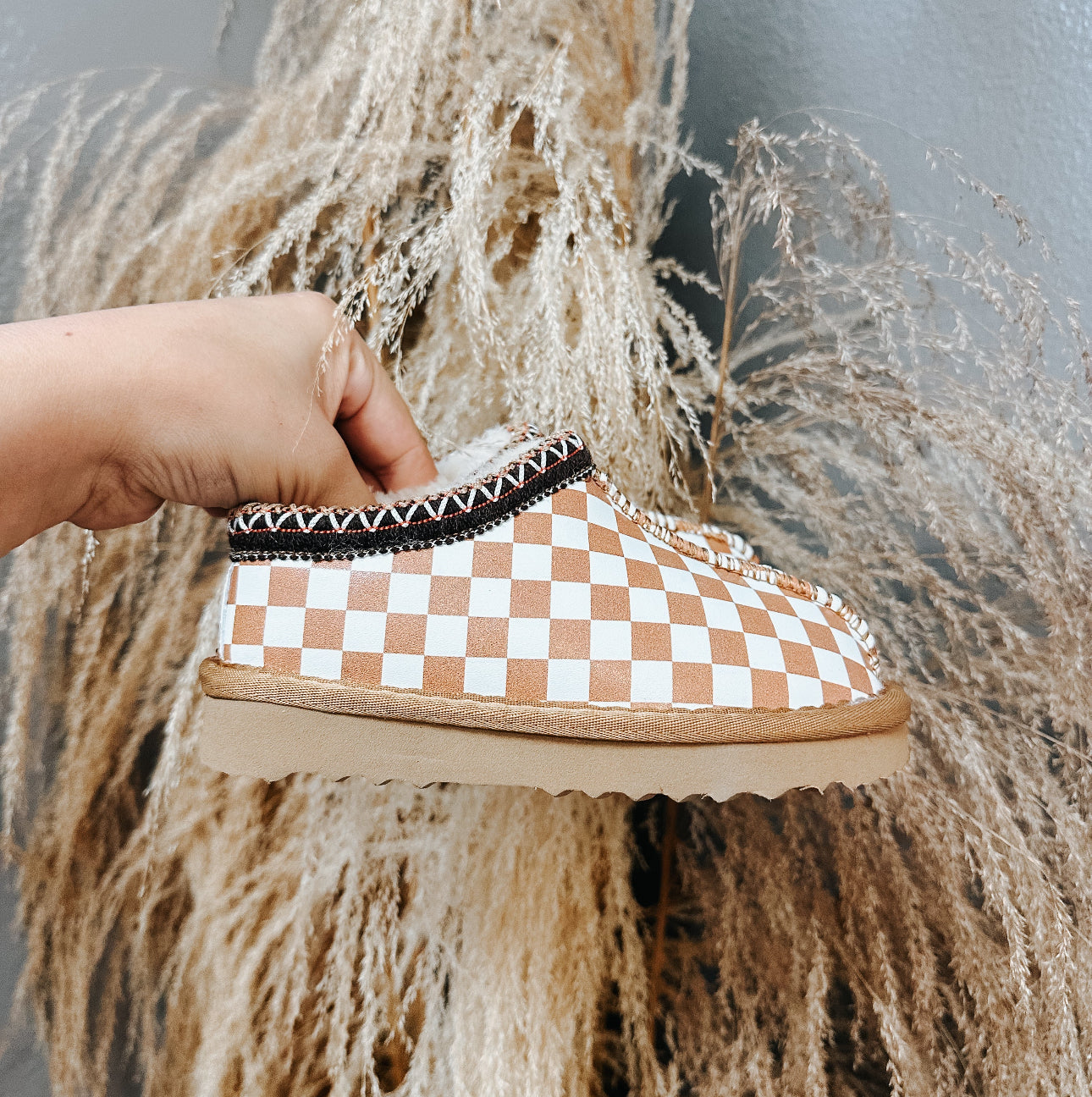 women’s cozy checkered booties / pre order ✿
