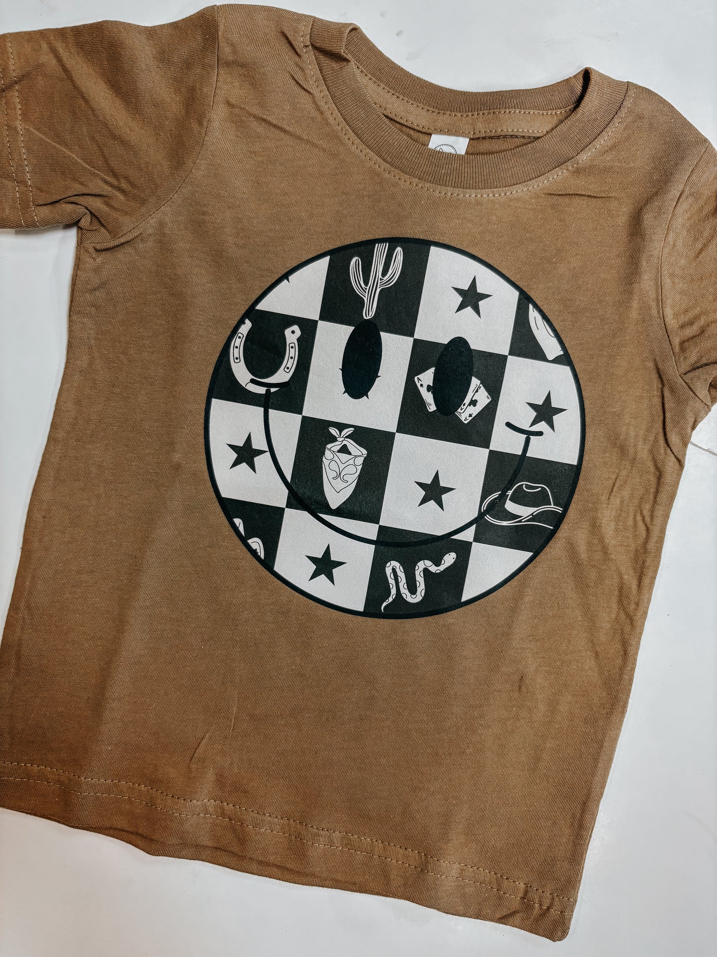 western smiles tee ☻