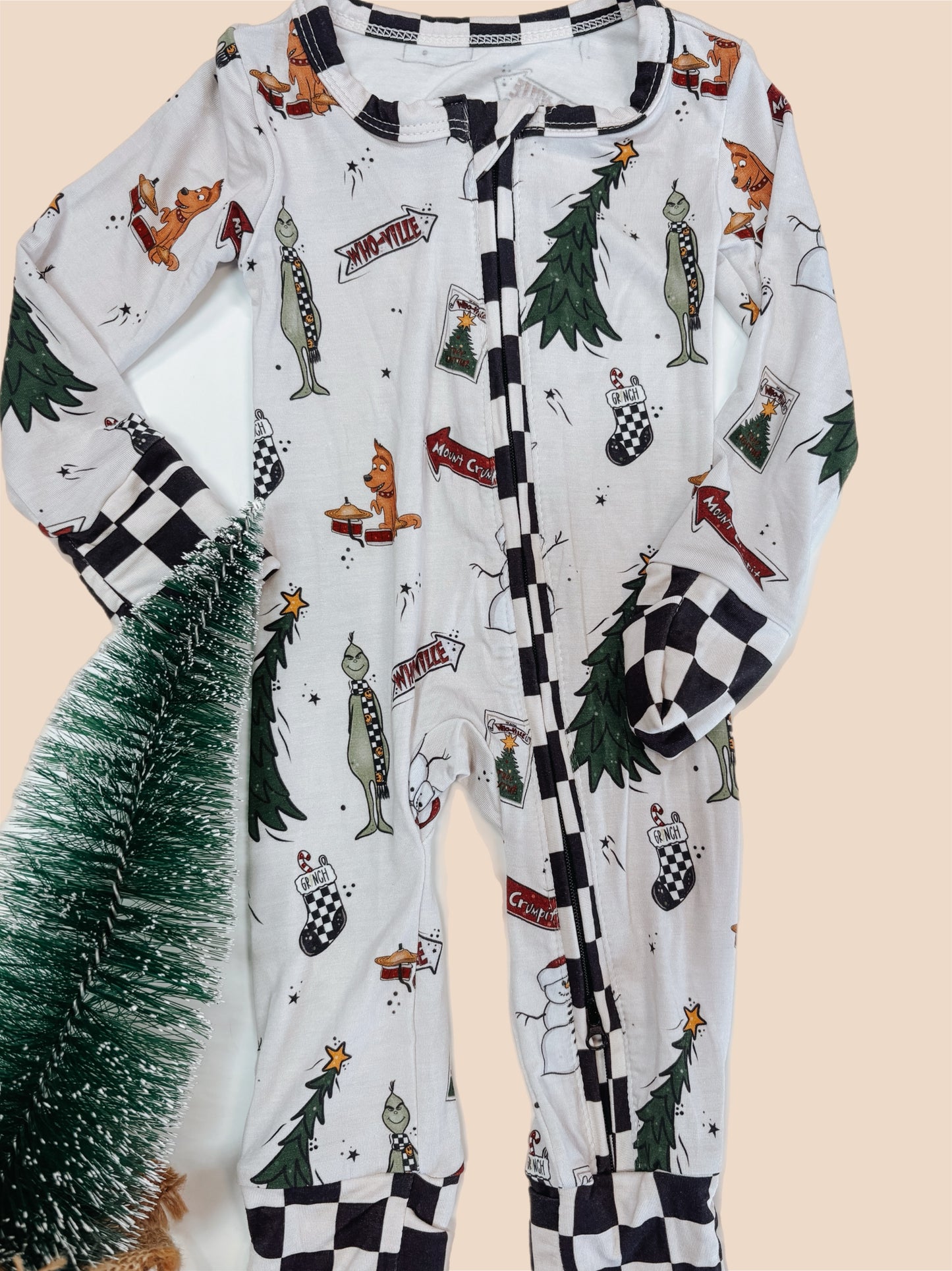 rad grinch bamboo sleeper ☻