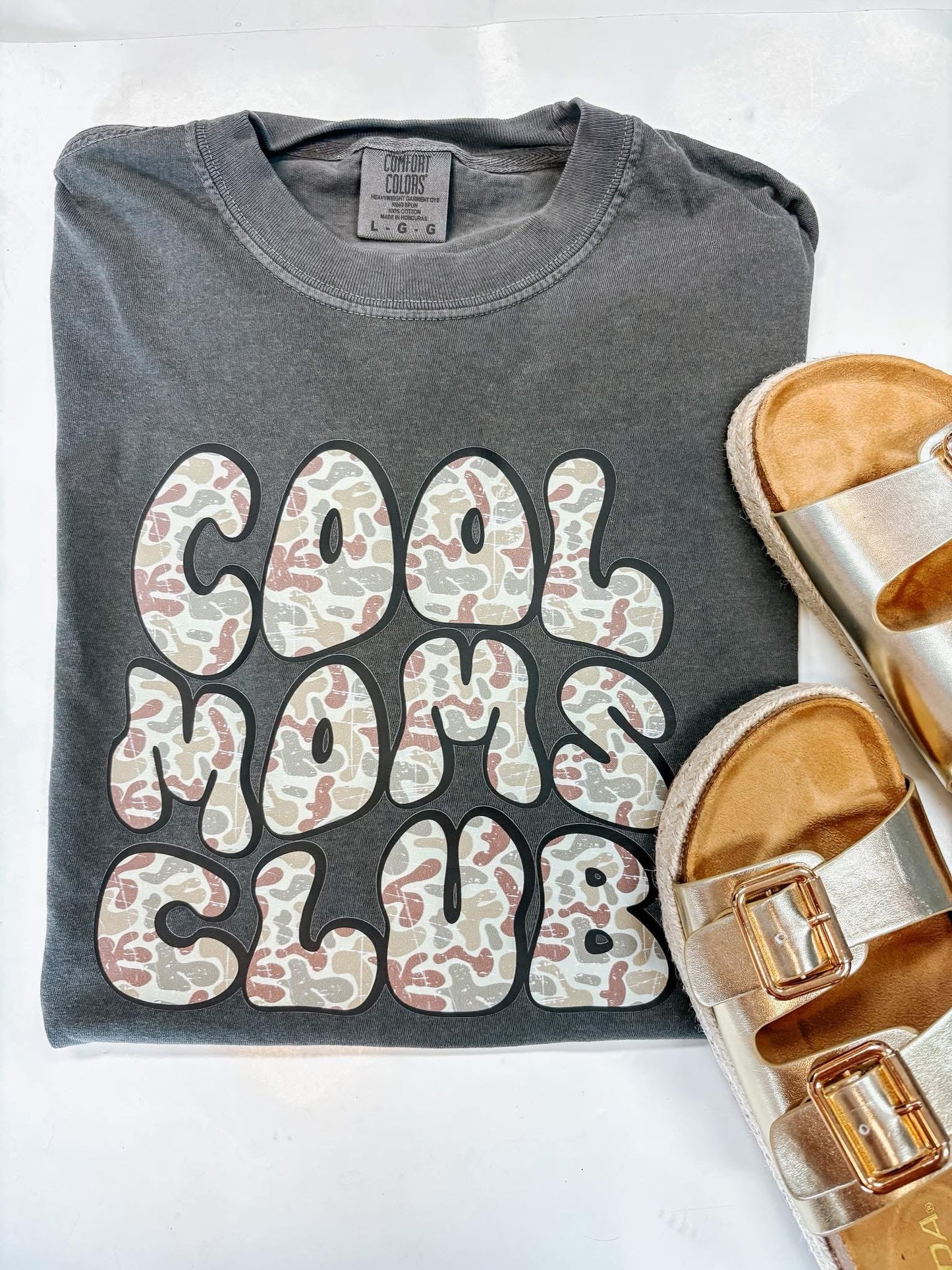 cool moms club tee ♡