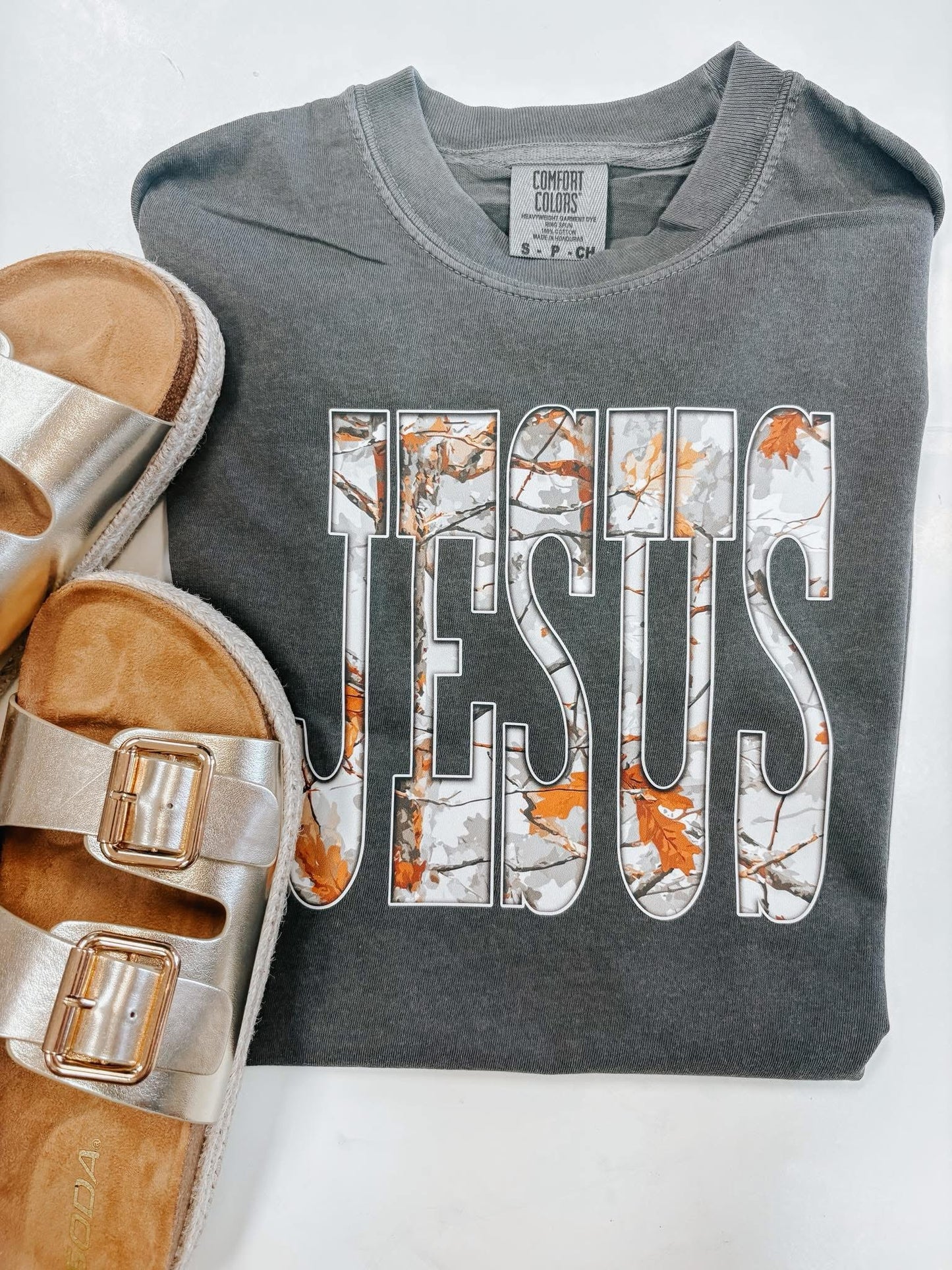 jesus camo tee ✿