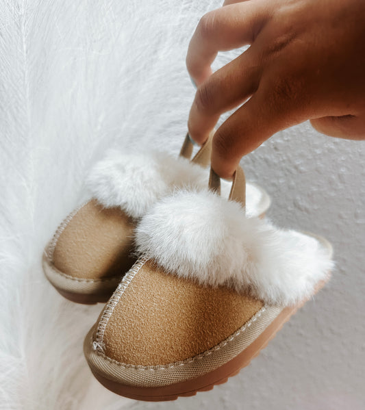 girls fuzzy slides ✿