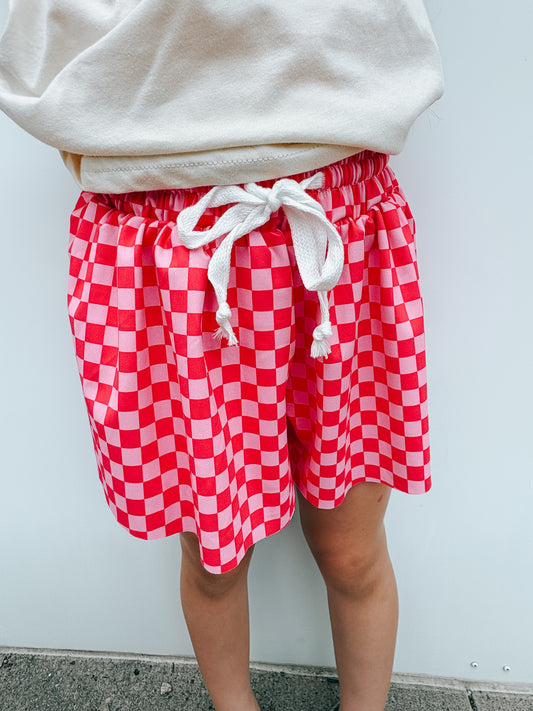 checking in pink checkered skort ✿