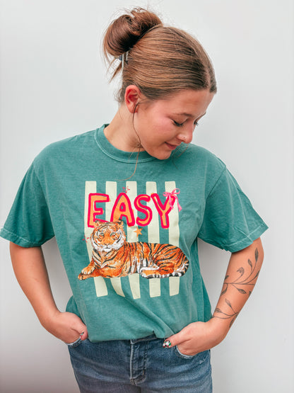 easy tiger tee 🐅