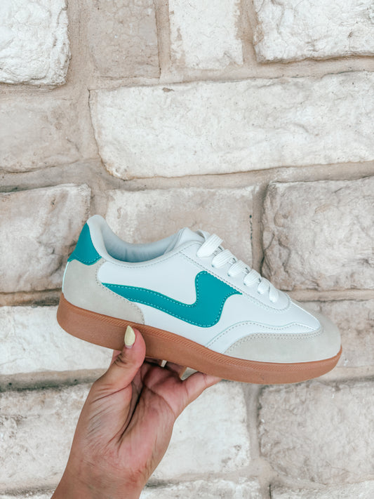 basic day sneakers ✿