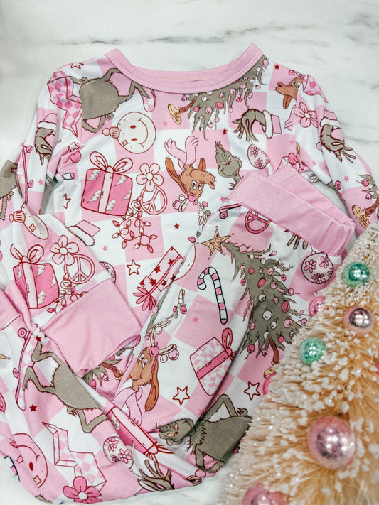a pink grinchmas bamboo pjs ✿