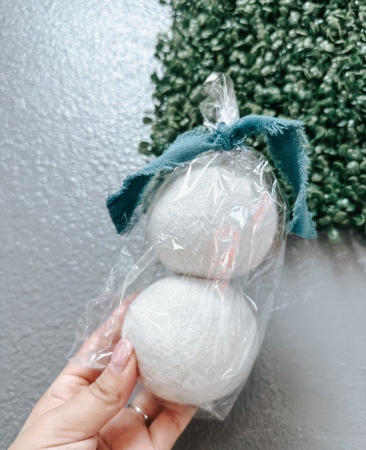 wool balls set of 2 ✿
