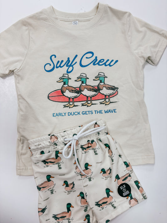 salty crew tee ⚡︎