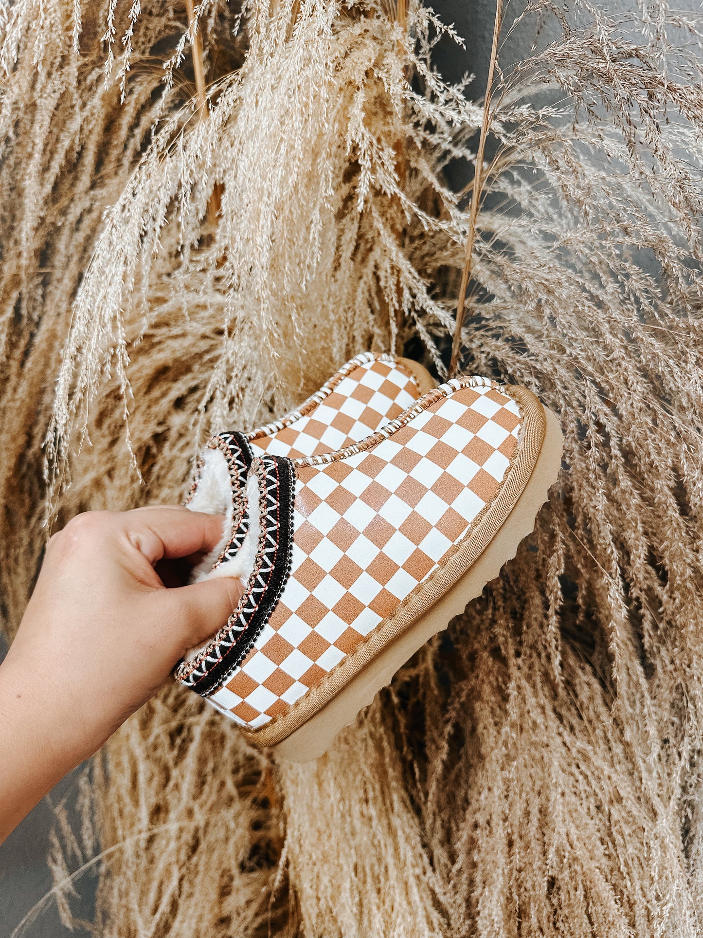 kids checkered booties ✿