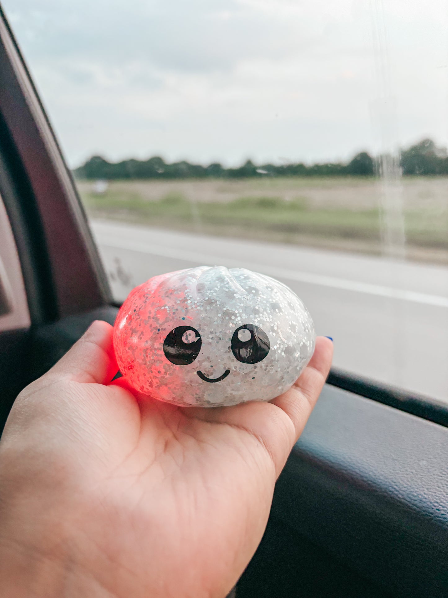 light up orbit dumpling mystery color squishy ☻