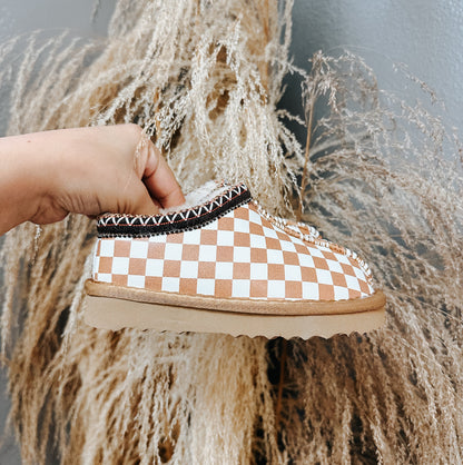 women’s cozy checkered booties / pre order ✿