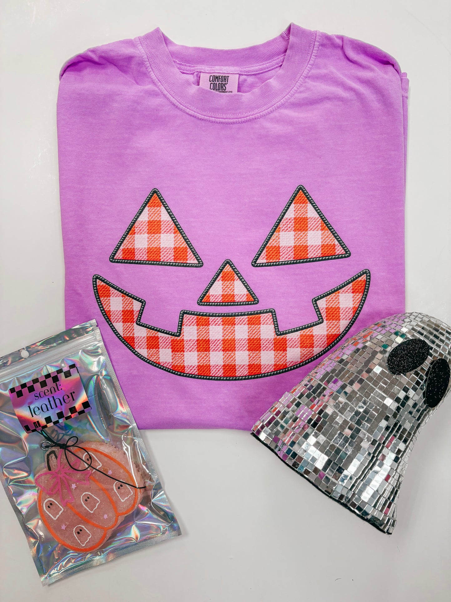 plaid pumpkin face tee 🎃