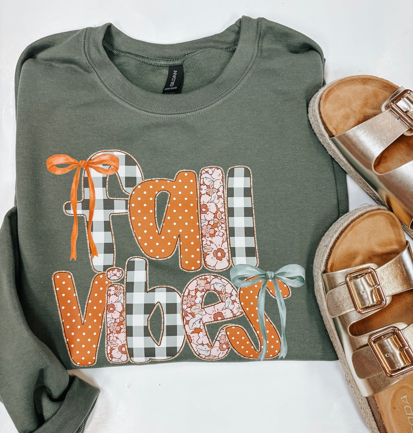 fall vibes sweatshirt ✿