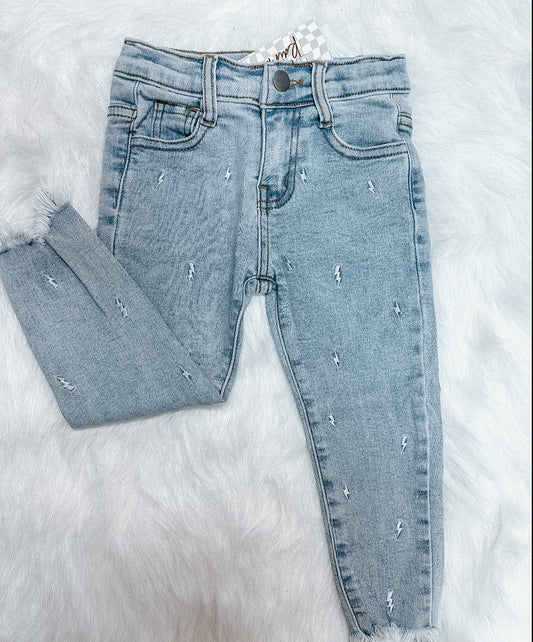 simple boltz jeans ✿