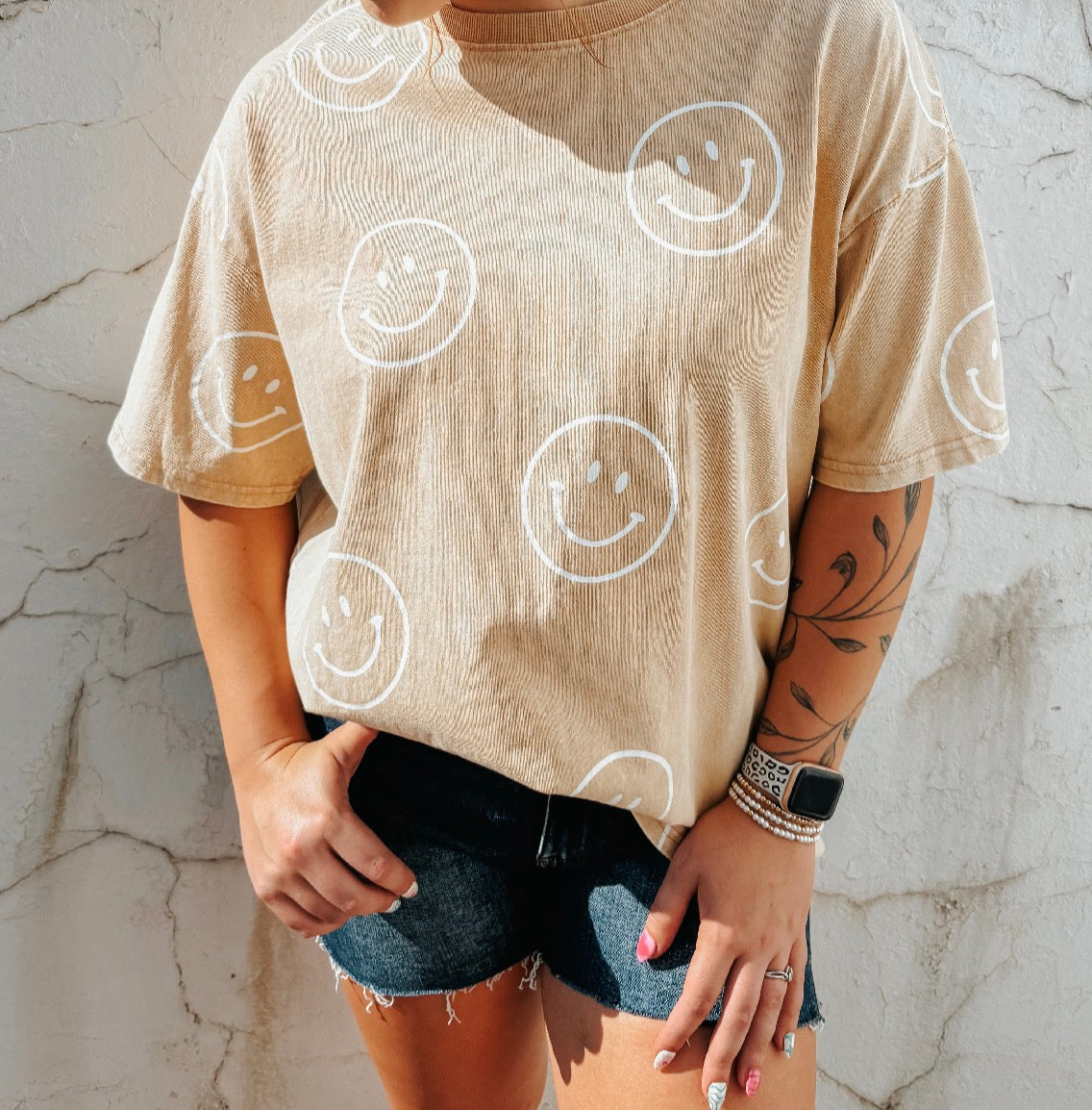 subtle smiley top ☻