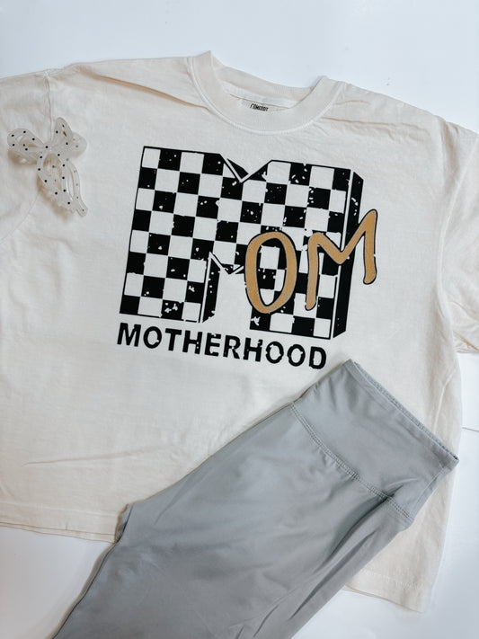 motherhood boxy tee ☻