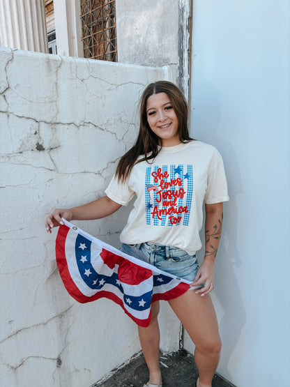 she loves Jesus and America too ☆