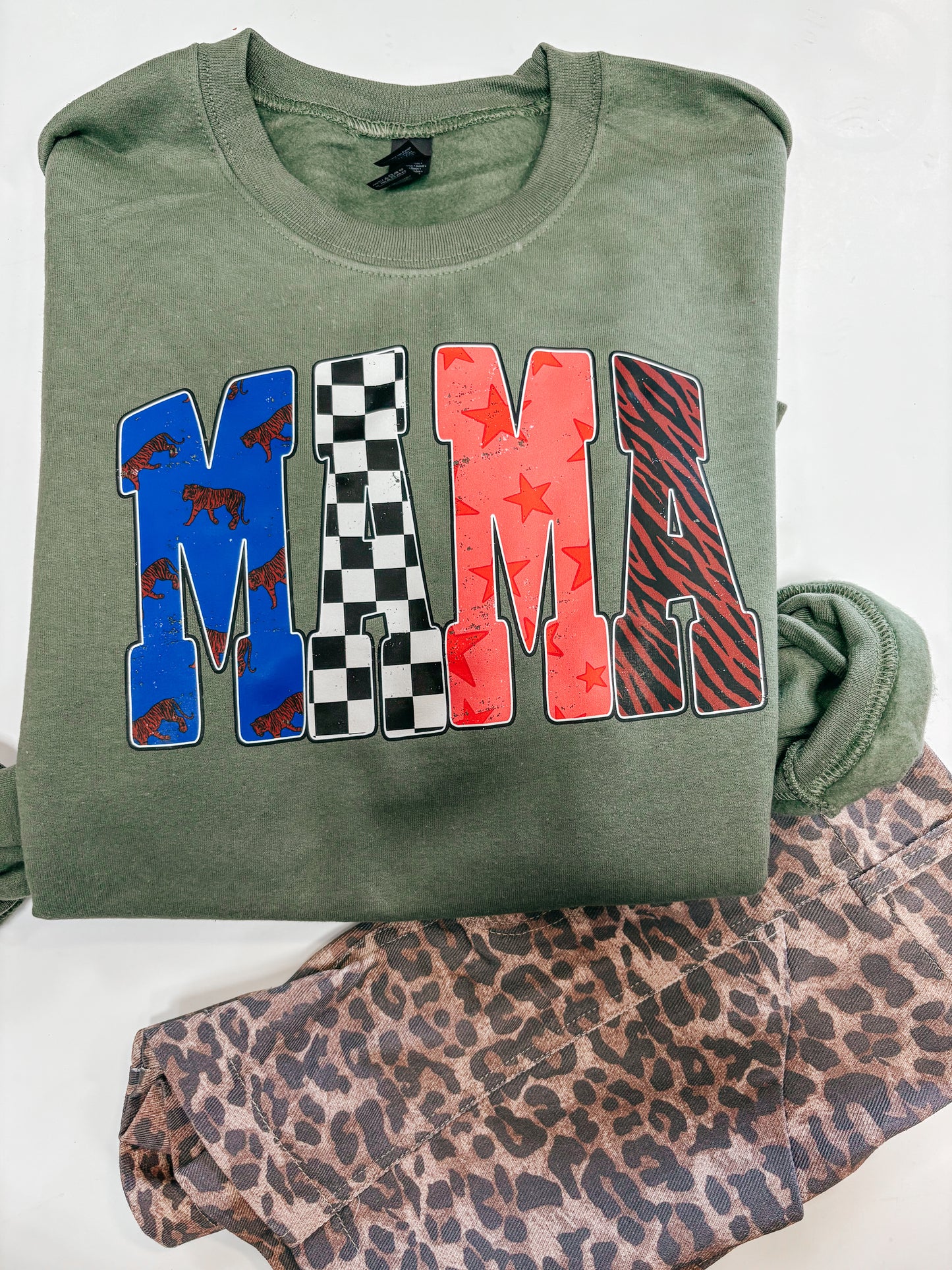 wild cheetah mama sweatshirt ☆