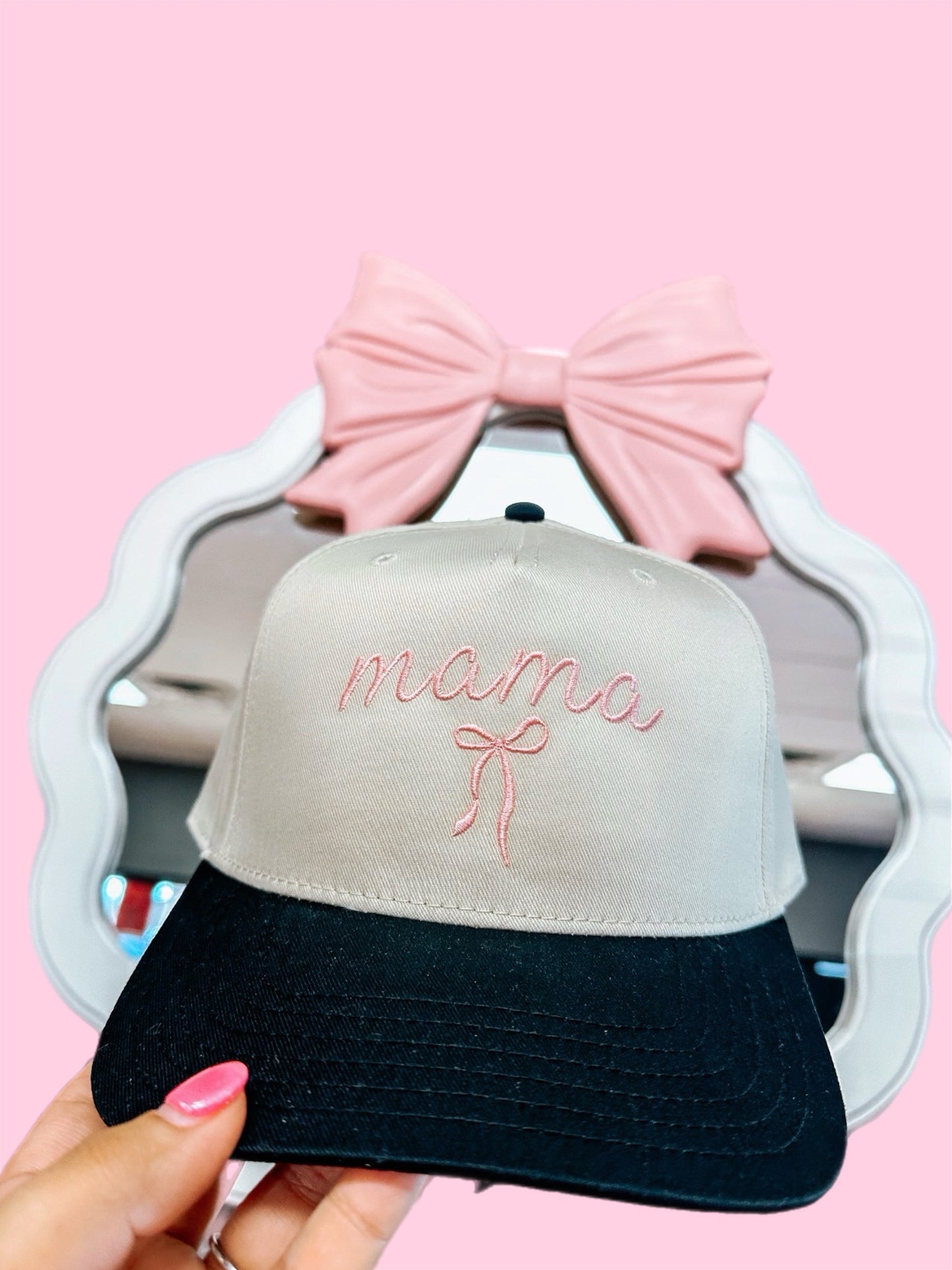 embroidered mama trucker ♡