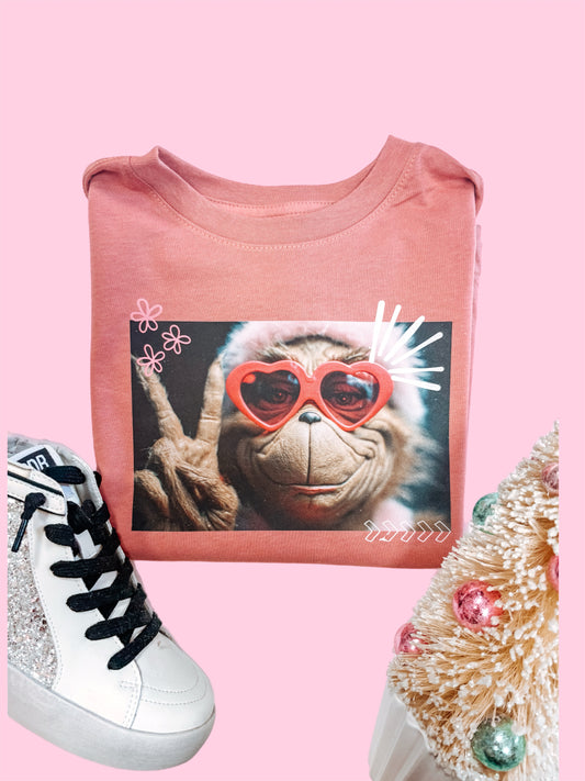 girly grinchy tee ✿
