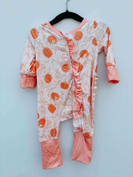pumpkin ruffle sleeper ✿