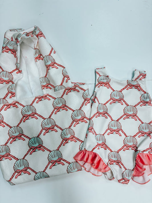 seashell beach hooded towel ☀︎