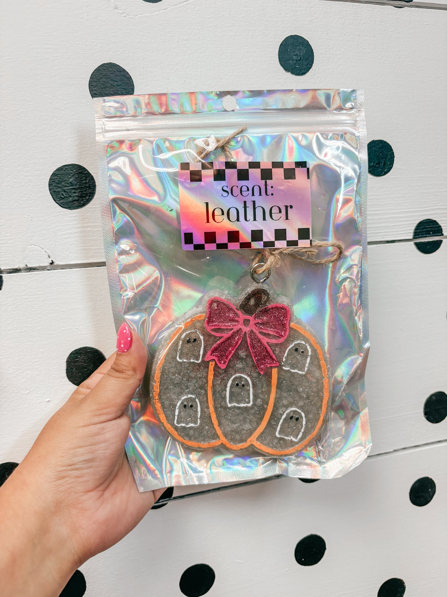 pumpkin ghost freshie - leather ✿