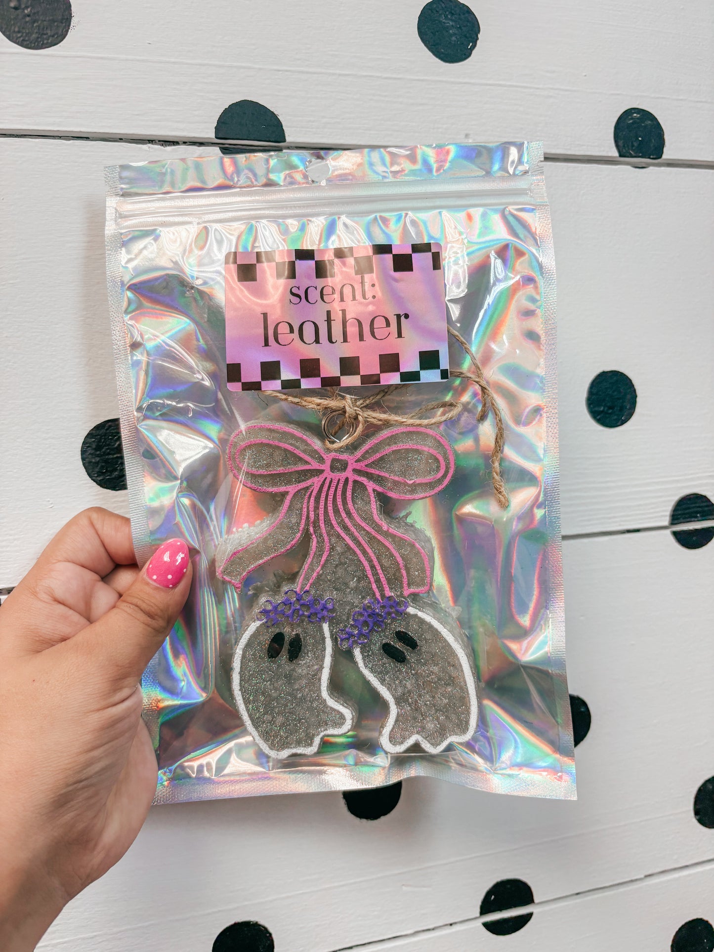 leather ghost freshie ✿